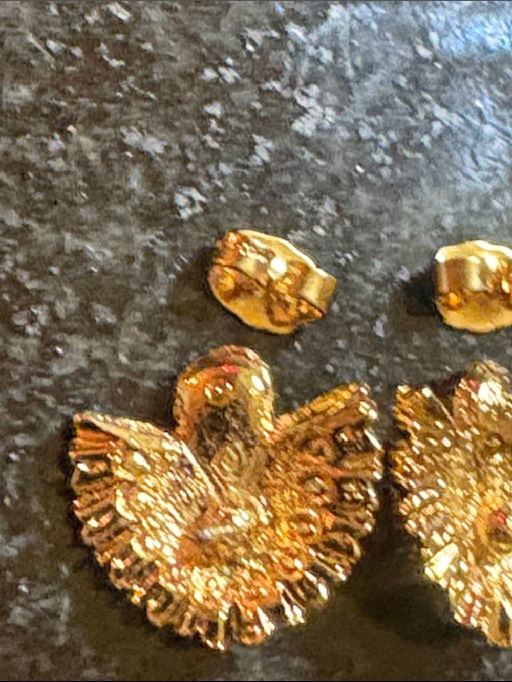 Vintage Avon Gold tone Peacock Stud Earrings - Picture 5 of 6